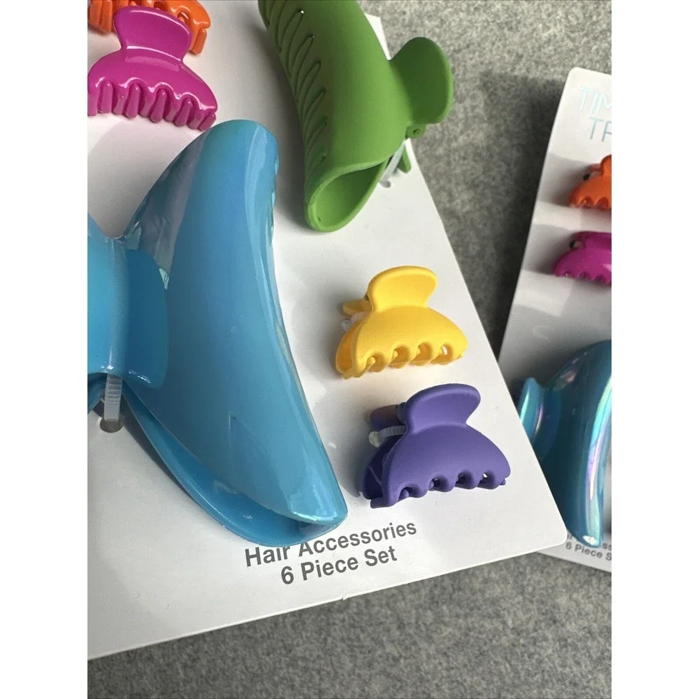 New Time And Tru Hair Claw Clip Lot of 2 Sets Colorful Retro Artsy Teacher Lg Sm